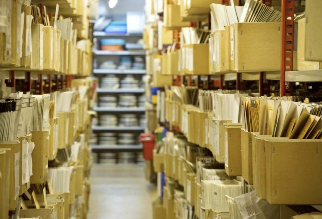 como-protege-documentos-humedad