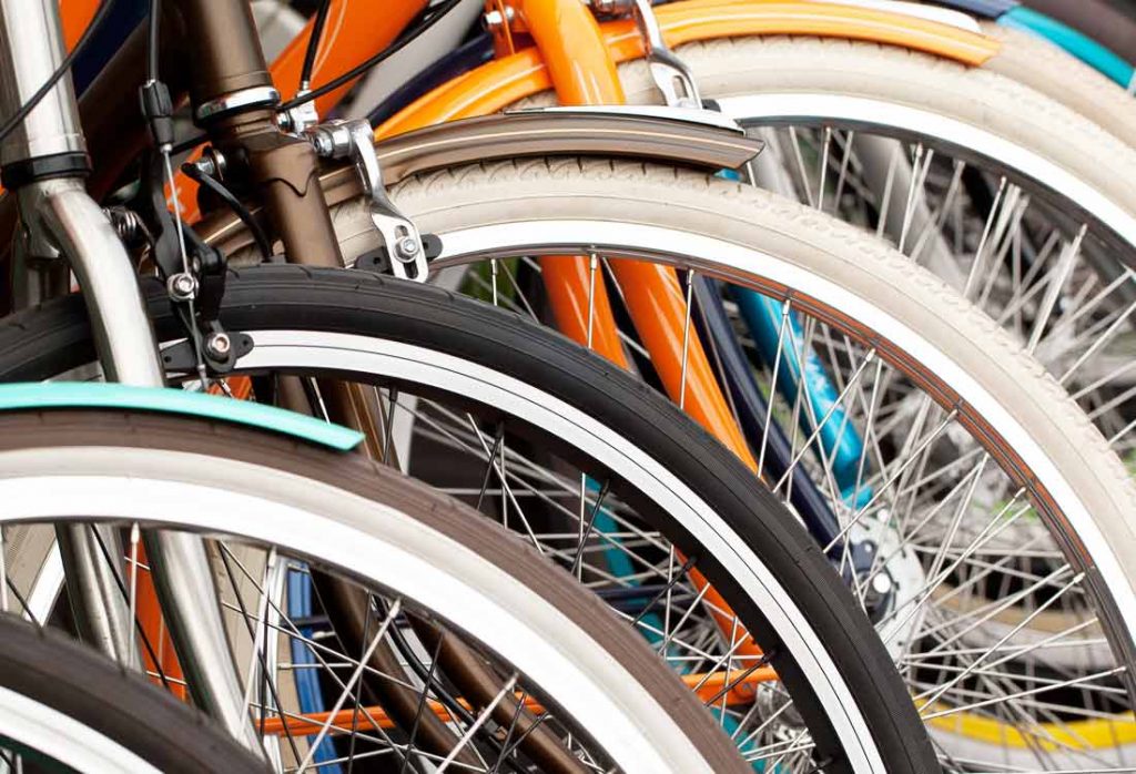 consejos-almacenar-bibcicletas-equipo-ciclismo